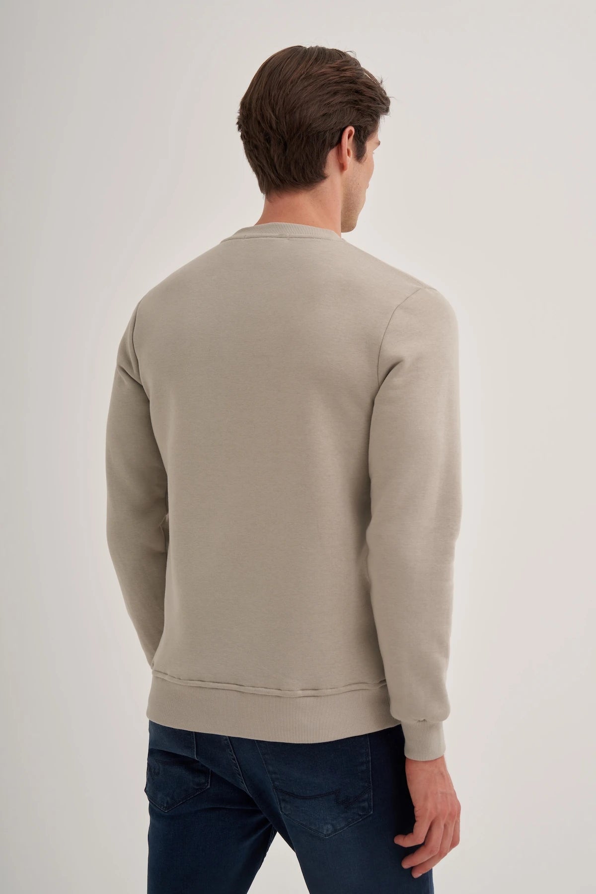 Stylized SNOW Print Cotton Blend Regular Fit Sweatshirt