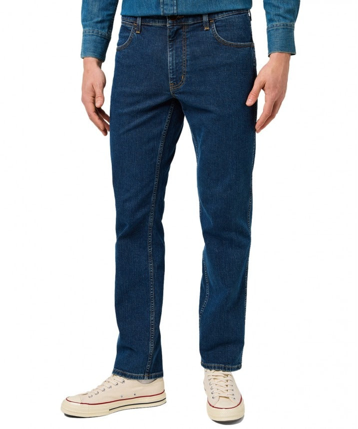 Wrangler Greensboro 803 Regular Straight in Stone River