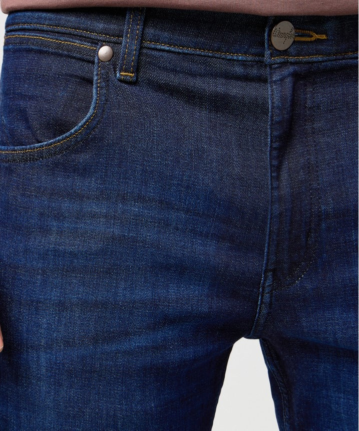 Wrangler Greensboro 803 Regular Straight in Rustic Navy