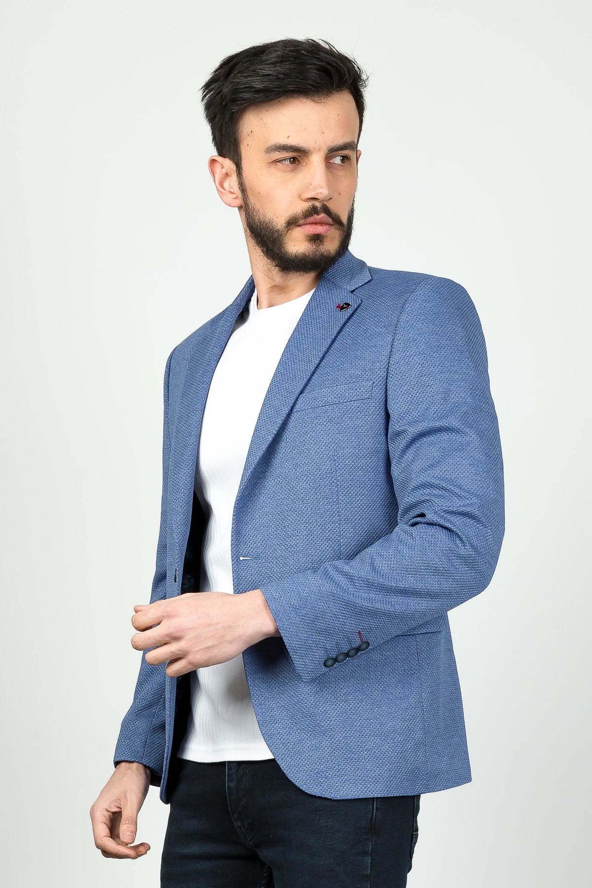 Textured Poly Viscose Slim Fit Blazer