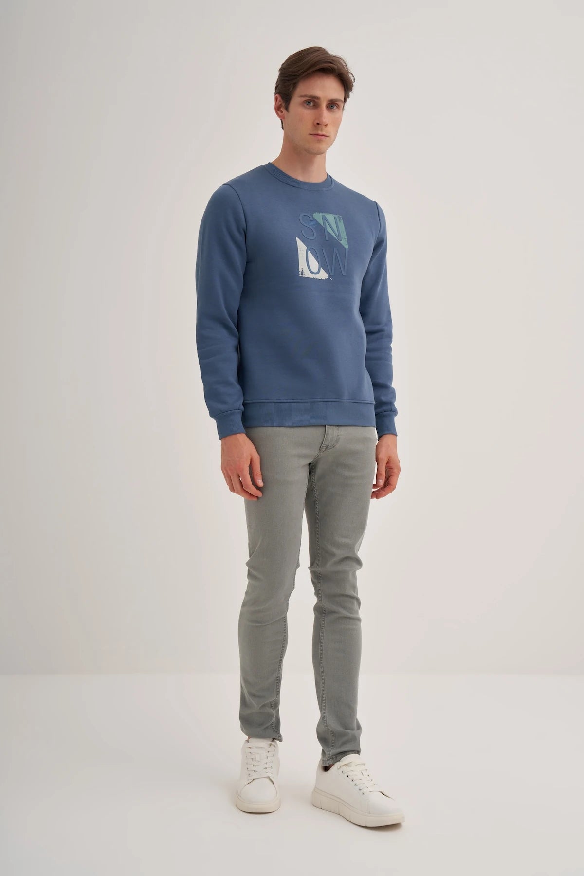 Stylized SNOW Print Cotton Blend Regular Fit Sweatshirt