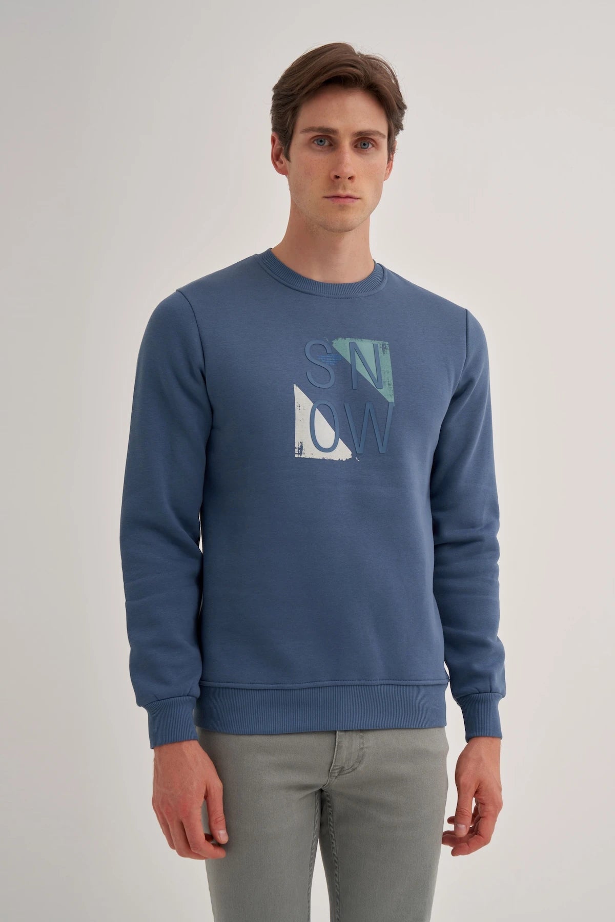 Stylized SNOW Print Cotton Blend Regular Fit Sweatshirt